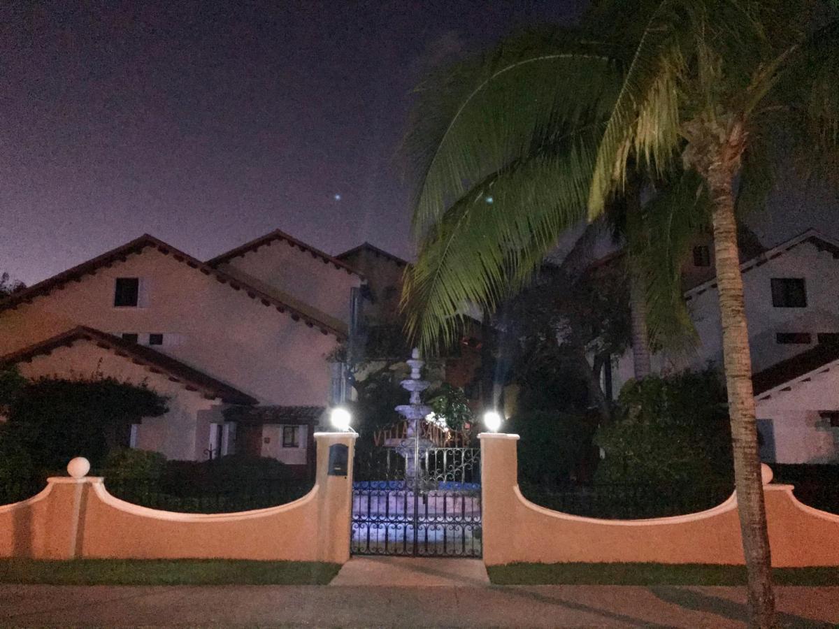 Villa Ikal Playa del Carmen Bagian luar foto